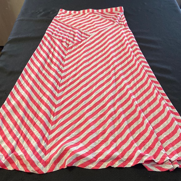 Women Design History Skirt NWT size Small - Picture 1 of 3